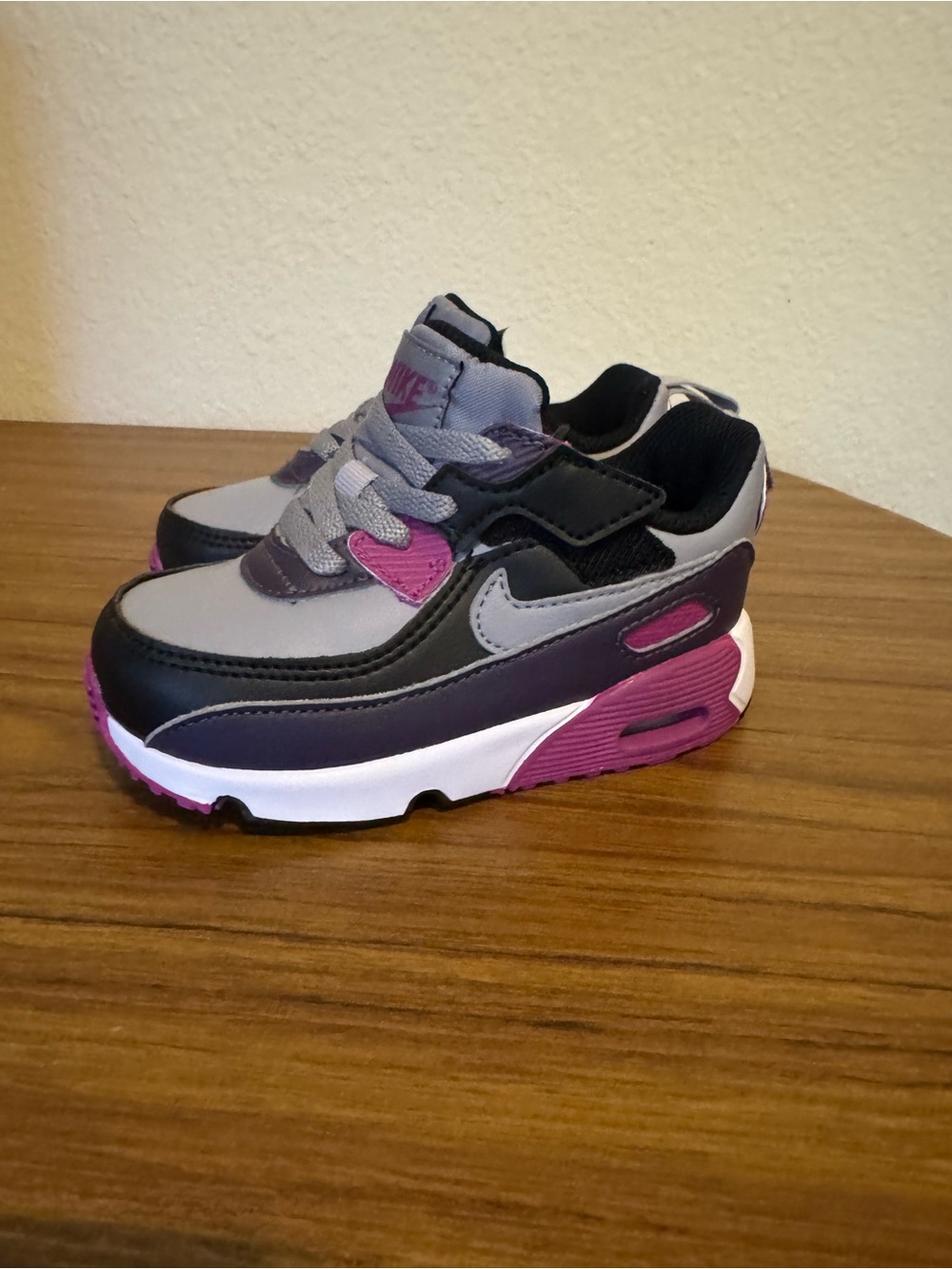 Nike Air Max EasyOn ‘Dark Raisin” toddler sneakers size 7c